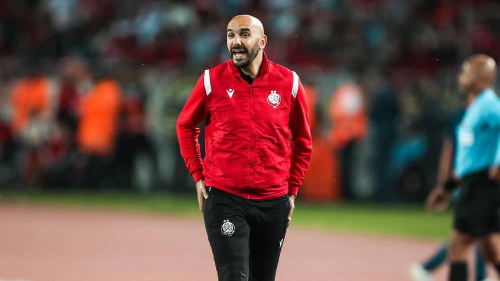 الركراكي: "لقاء العودة أمام شباب بلوزداد كان الأصعب لنا في دوري أبطال أفريقيا وجماهير الوداد الأفضل في العالم"