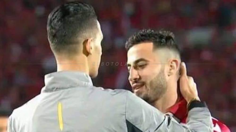 بانون يزور مستودع ملابس الوداد لتهنئة لاعبي الفريق الأحمر باللقب القاري