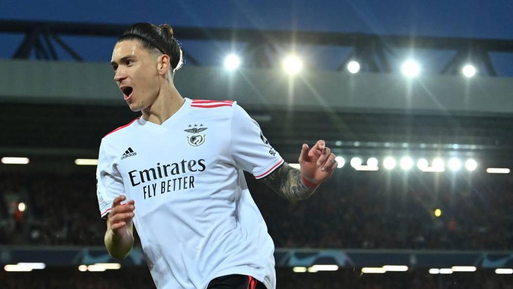 مانشستر يونايتد يُطارد داروين نونيز وبنفيكا يطلب 70 مليون يورو