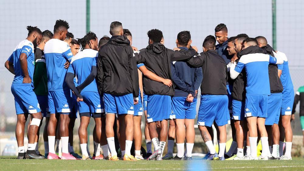 بطلب من العامري.. الطاوسي يستدعي 3 لاعبين من الأمل للتدرب رفقة الفريق الأول