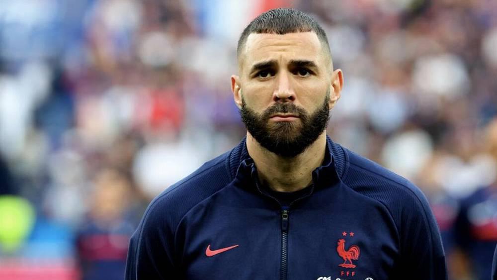 بنزيما يرفض استئناف الحكم بشأن قضية "ابتزاز" فالبوينا