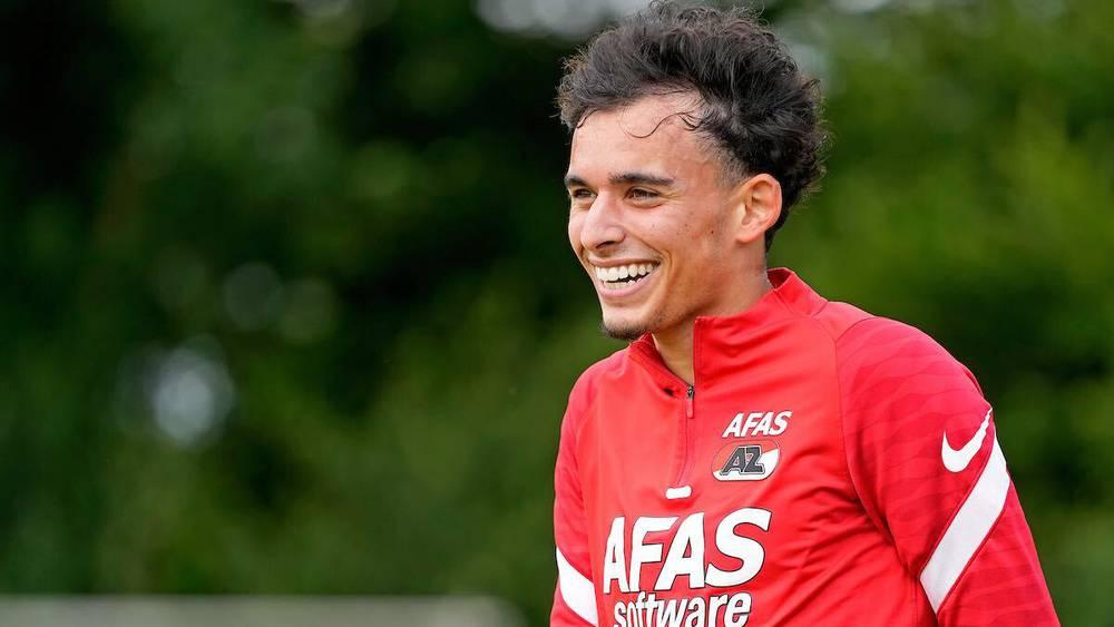 محمد التعبوني لـ"البطولة": "المغاربة شغوفون بكرة القدم ويعشقونها بجنون وأتمنى أن أكون عند حسن ظنهم مستقبلا"