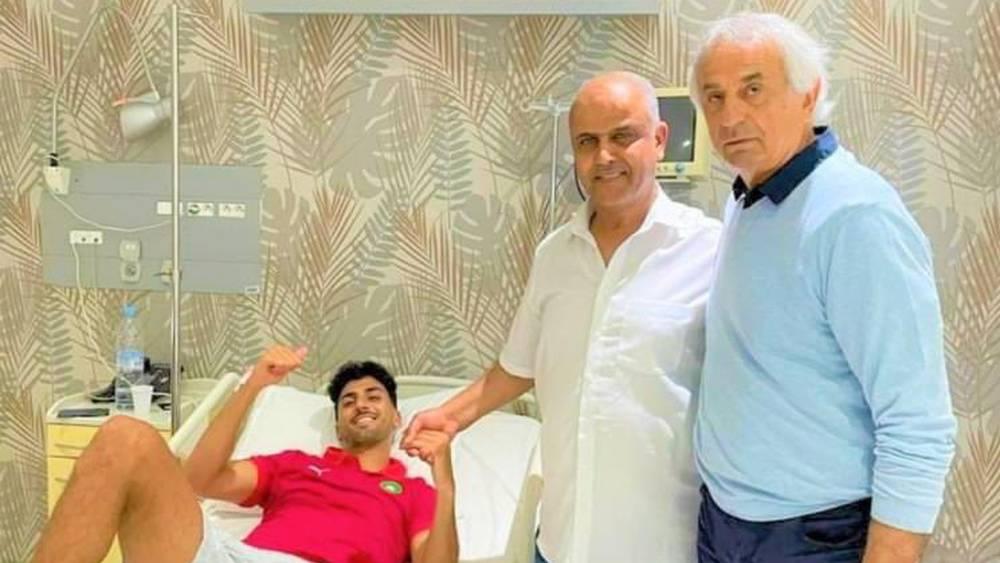 خليلوزيتش يزور برقوق بإحدى المصحات بعد إجرائه عملية جراحية غيَّبته عن مباراة ليبيريا