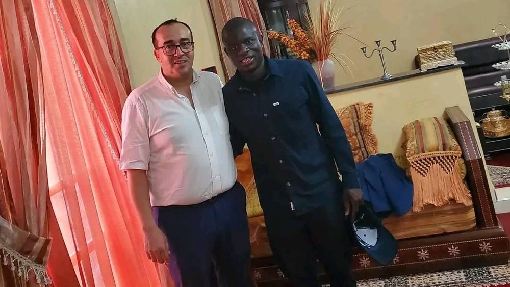 الفرنسي نغولو كانتي يتواجد بالمغرب في زيارة إلى مدينة تيزنيت