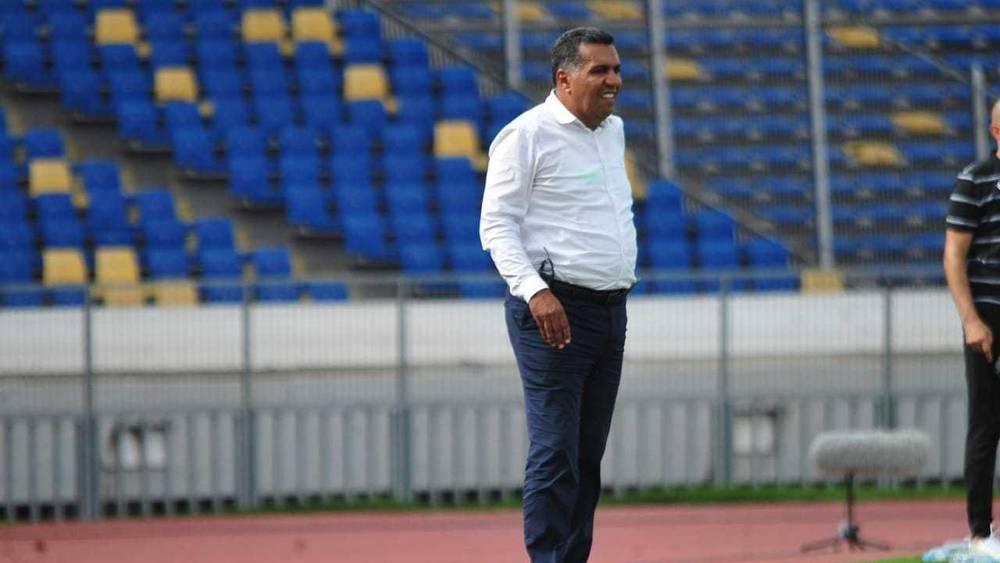 الطاوسي: "ننتظر أي عثرة لخصمنا الوداد وإن تساوينا في عدد النقاط فنحن من سيتوج بلقب البطولة لأننا تغلبنا عليه في الديربي"