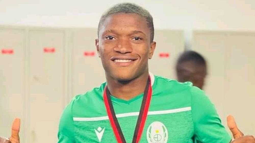 بيترو أتلتيكو الأنغولي يُبرم أولى صفقاته للموسم الجديد بضم المهاجم "ديبو"