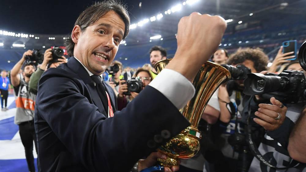 الإنتر يُجدد الثقة في سيموني إنزاغي ويمنحه عقدًا حتى عام 2024