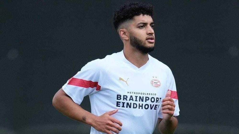 فان نستلروي يُلحق إسماعيل الصيباري لاعب المنتخب المغربي الأولمبي بالفريق الأول لـ"بي إس في إيندهوفن"