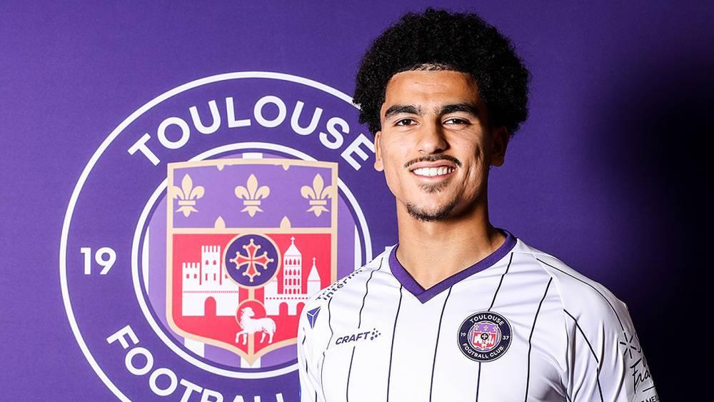 أبوخلال: "خطوة جديدة في مسيرتي وفخور جدا بالانضمام إلى تولوز"