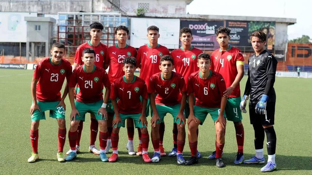 صحيفة "أفريك فوت": "المغرب يبلل الجزائر بهزيمة قاسية في أرضه"