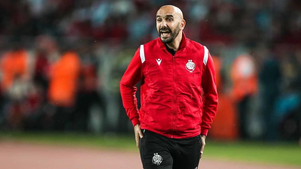 الركراكي: "يا له من فخر أن نحقق هذا التتويج معا والوداد أكثر من فريق"