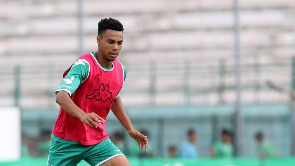 الرجاء يستعين بخدمات لاعبي الأمل في مواجهة "الماص" ولائحة الفريق المتوجهة إلى فاس تضم أكثر من 5 عناصر