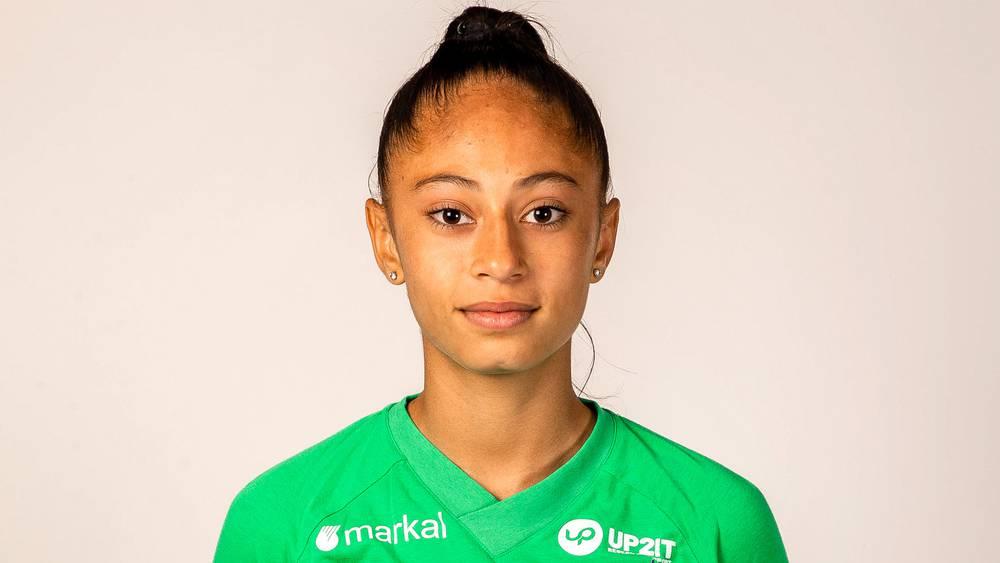 جوائز "الكاف 2022"/ المغربية ياسمين زهير ضمن الثلاثي المرشح لـ"أفضل لاعبة واعدة" في أفريقيا