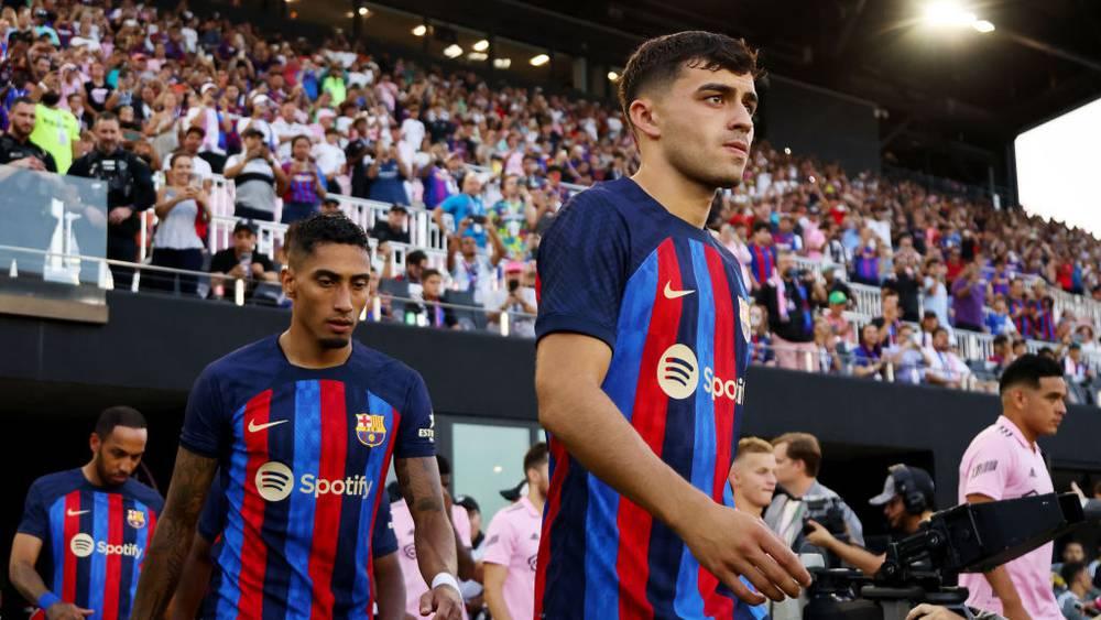 بيدري: "مرحبًا بليفاندوفسكي وبكل الصفقات الجديدة.. نحن ننتظر منهم الكثير في برشلونة"