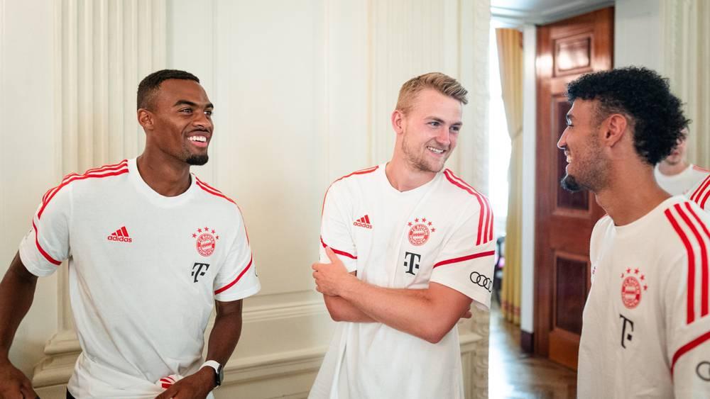 مزراوي ولاعبو بايرن ميونخ يزورون "البيت الأبيض" قبل ملاقاة مانشستر سيتي وديًا بعد غد الأحد