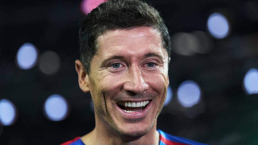 ليفاندوفسكي: "سعيد بخوض الكلاسيكو كأول مباراة لي وأشعر أنني مع برشلونة منذ زمن طويل"