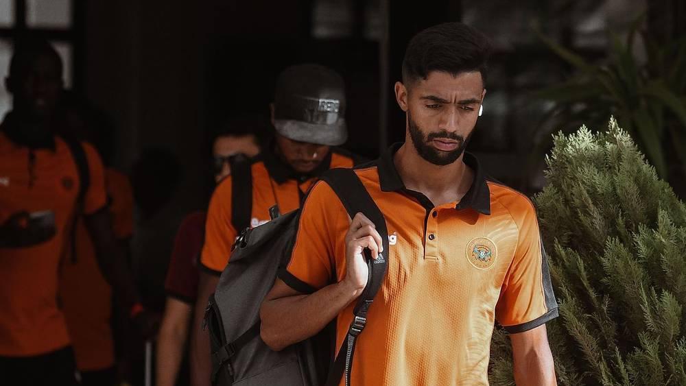 نهضة بركان يتوجه يوم غد الإثنين صوب الرباط استعدادا لنهائي كأس العرش أمام الوداد