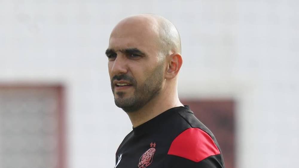 وليد الركراكي: "حنَا عائلة والدّراري مازال فِيهم الجوع للألقاب.. كانحتارمُو نهضة بركان وبغِينا نفرحو جمهُورنا بكأس العرش"