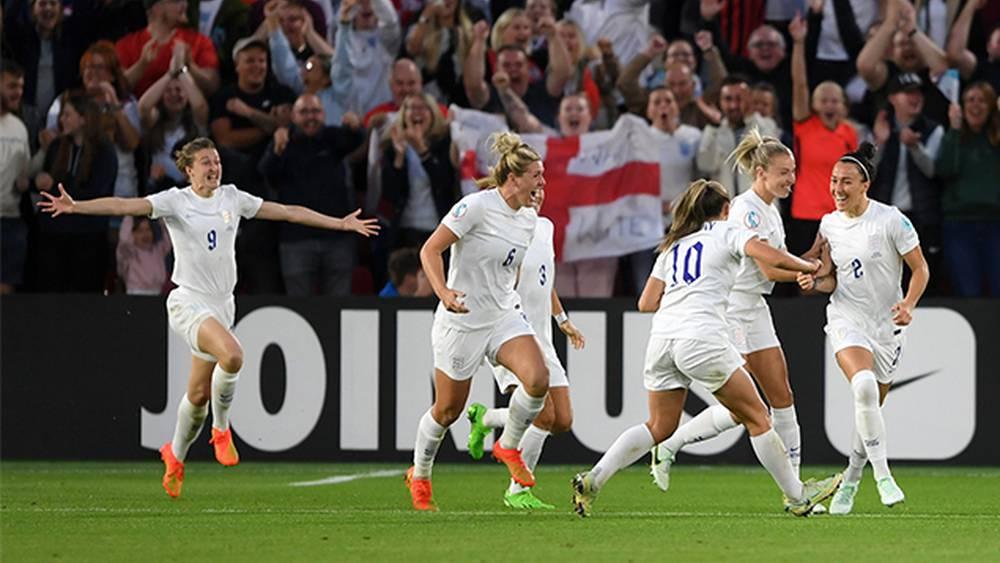 Euro féminin: l’Angleterre étrille la Suède 4-0 et se qualifie pour la finale