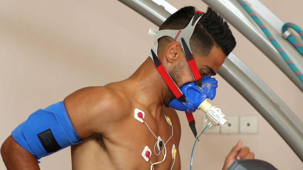 بن غيث يغيب عن تداريب الرجاء بسبب سفره إلى الجزائر لقضاء أغراض شخصية