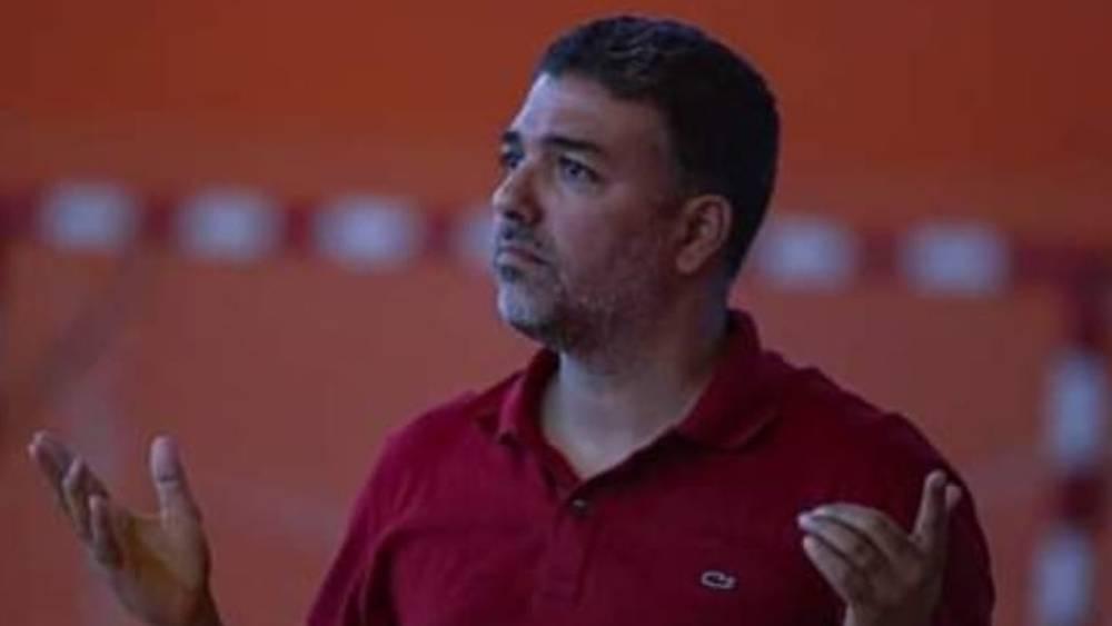 بسبب تعليق على "فيسبوك".. جامعة كرة السلة توقف مدرب الوداد السابق مراد الفنجاوي لـ3 سنوات