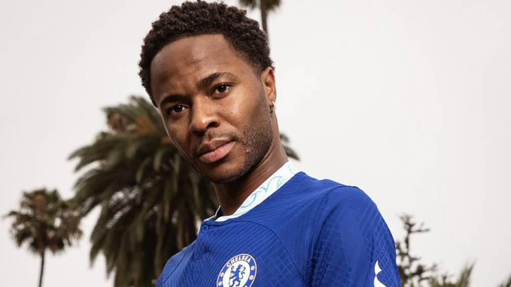 ستيرلينغ: "أشعر أنني صممت خصيصا لتشيلسي ولا يمكنني تقبل ما حدث معي في مانشستر سيتي"