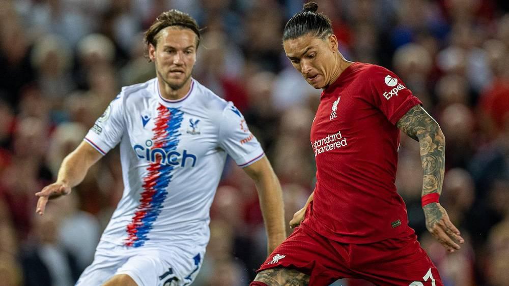 مدافع كريستال بالاس أندرسن يتلقى تهديدات بالقتل بسبب طرد مهاجم ليفربول نونيز