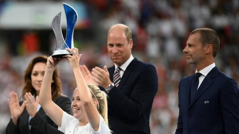 Joueuse UEFA de l'année: Mead, Oberdorf et Putellas en lice