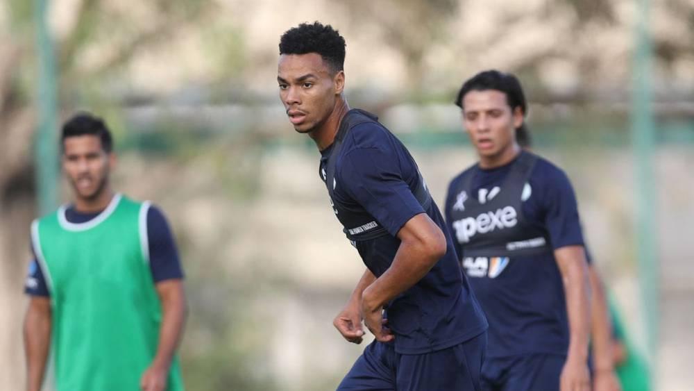 بعد استفادتهم من أمس كيوم راحة.. لاعبو الرجاء يستأنفون تداريبهم اليوم الجمعة بحصة تدريبية في "الوازيس"