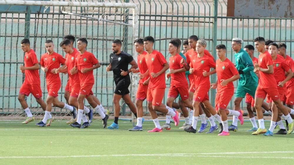 المنتخب المغربي لأقل من 17 سنة يجري أول حصة تدريبية بوهران استعدادا لكأس العرب للناشئين