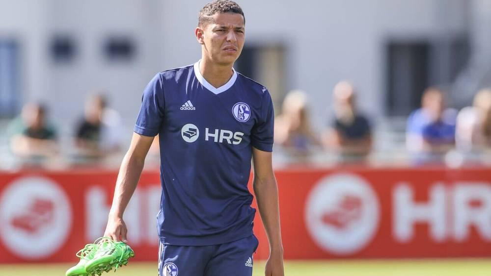 شالكه يسمح لحارث بالغياب عن الحصة التدريبية ليومه الأحد من أجل مفاوضة الأندية المهتمة بانتدابه