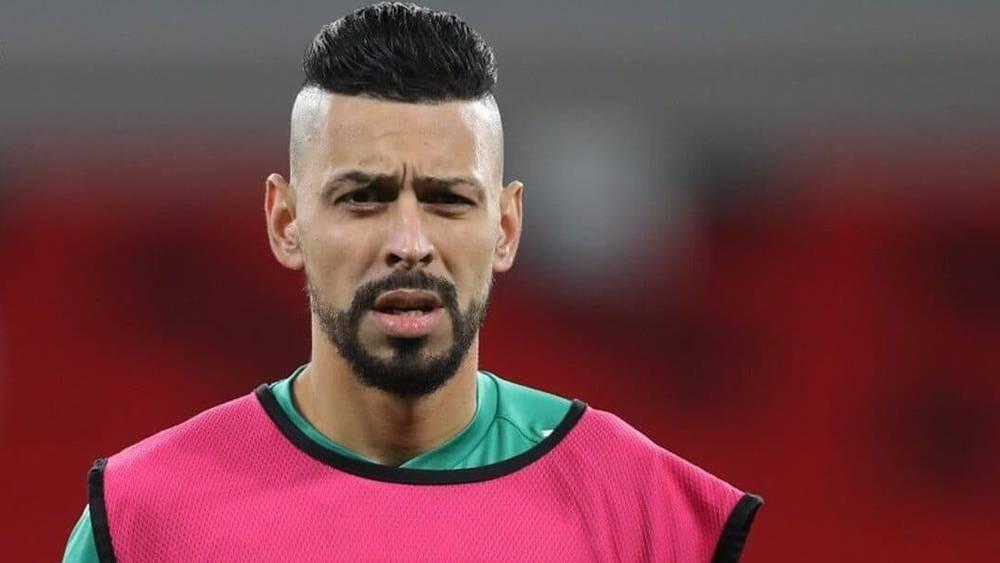 من بينها الحديث عن مستحقاته المادية.. البدراوي يجري جلسة مع بنحليب وإمكانية توقيع اللاعب للرجاء تبقى "واردة"