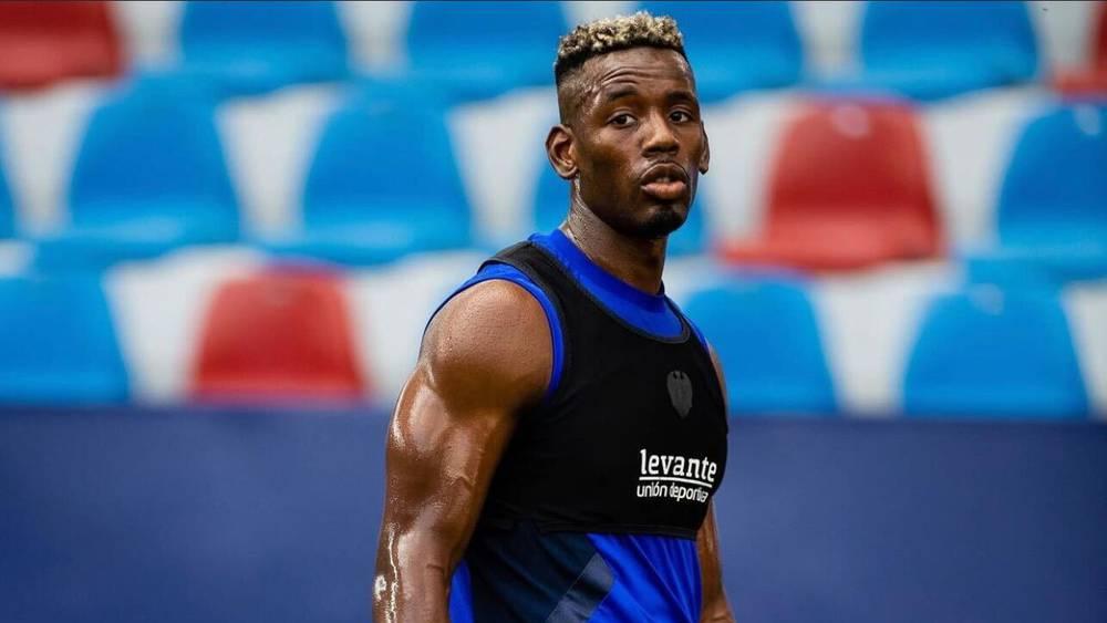 محمد بولديني لـ"البطولة": "تعاقدي مع ليفانتي خطوة للأمام في مسيرتي.. أي لاعب يحلم بتمثيل المنتخب الوطني وأتمنى أن أحظى بفرصة لإبراز مؤهلاتي"