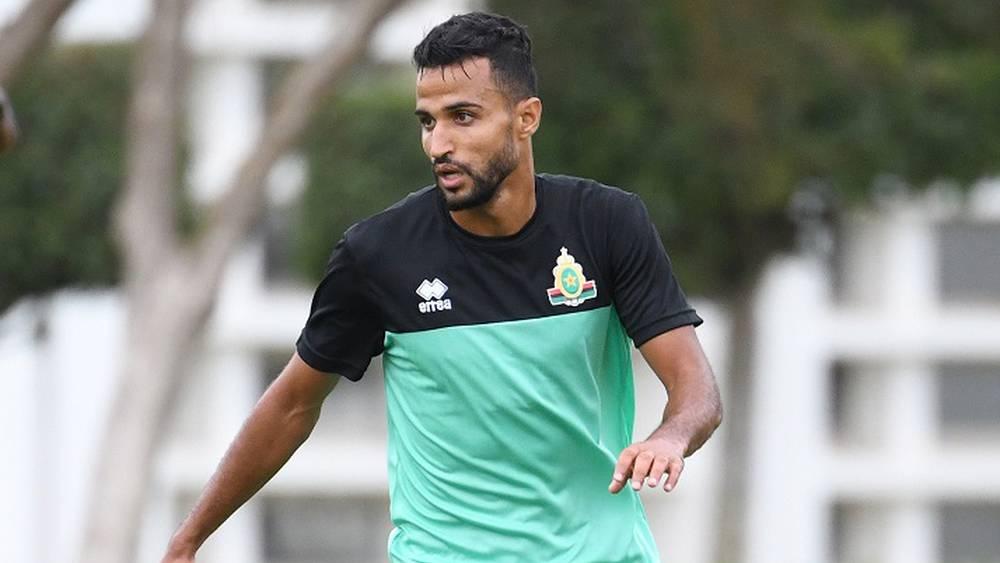 الطاقم الطبي للجيش الملكي يسارع لتجهيز زكرياء فاتي لمباراة ريمو ستارز في كأس الكونفدرالية