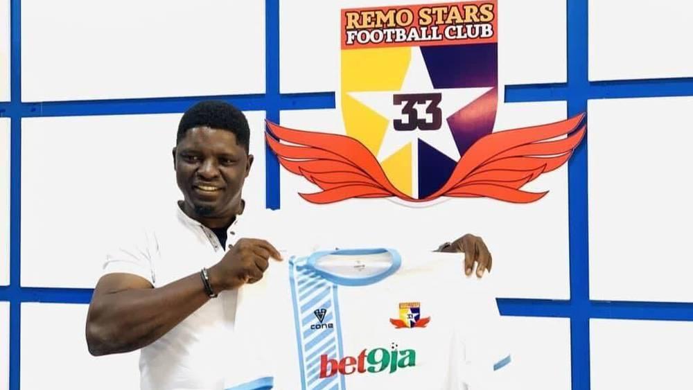 مدرب ريمو ستارز قبل مواجهة الجيش الملكي: "إنها أول تجربة قارية لنا وعلينا ألا نظهر تخوفنا للخصم حتى نحقق نتيجة إيجابية"