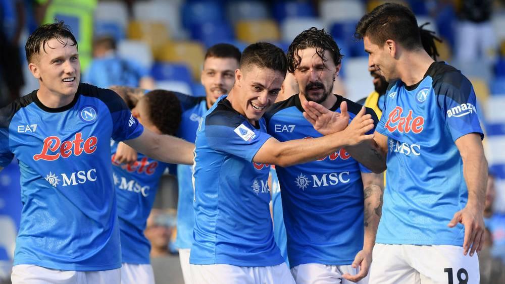 "يويفا" يؤجل مباراة رينجرز ضد نابولي 24 ساعة حدادًا على وفاة ملكة بريطانيا