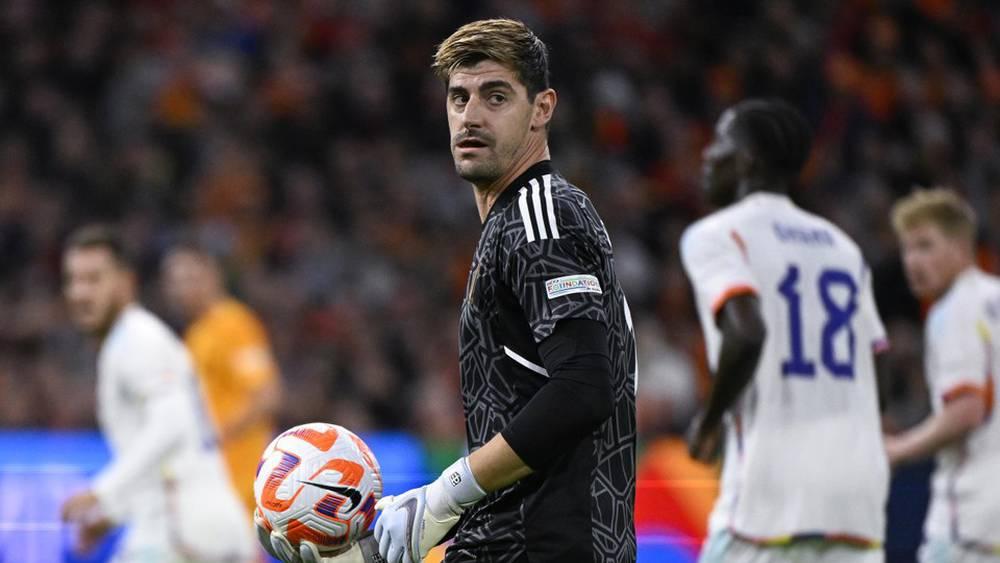 كورتوا: "الخسارة ضد هولندا؟ لا يجب أن نقلق.. حتى لو فزنا بنتيجة 7-0 فمن المحتمل أن نودع كأس العالم من دور المجموعات"