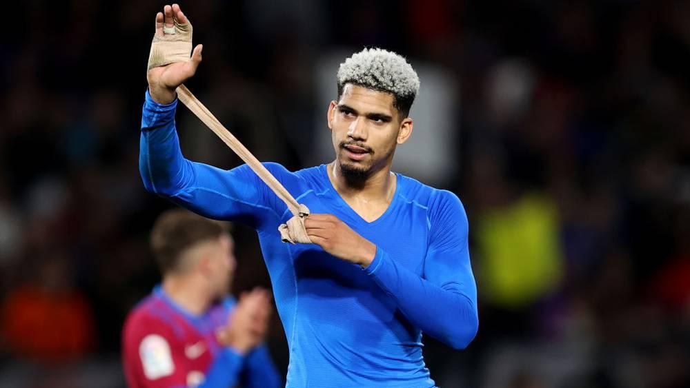 أراوخو بعد اختياره تفويت المشاركة في المونديال: "أحب منتخب بلدي ولكن لم يكن لدي اختيار"