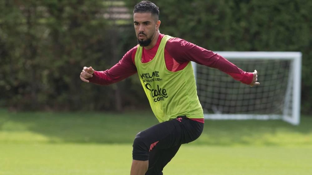 رسميا/ واتفورد يعلن تجديد عقد عمران لوزا إلى غاية 2028