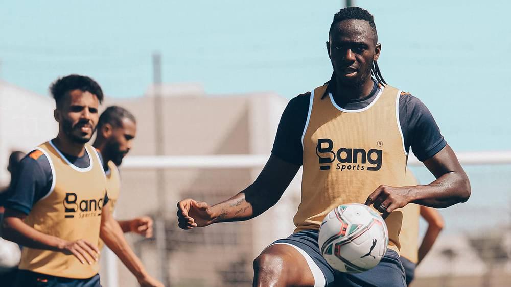 نهضة بركان يخوض حصة تدريبية بالبيضاء استعدادا لمواجهة الوداد