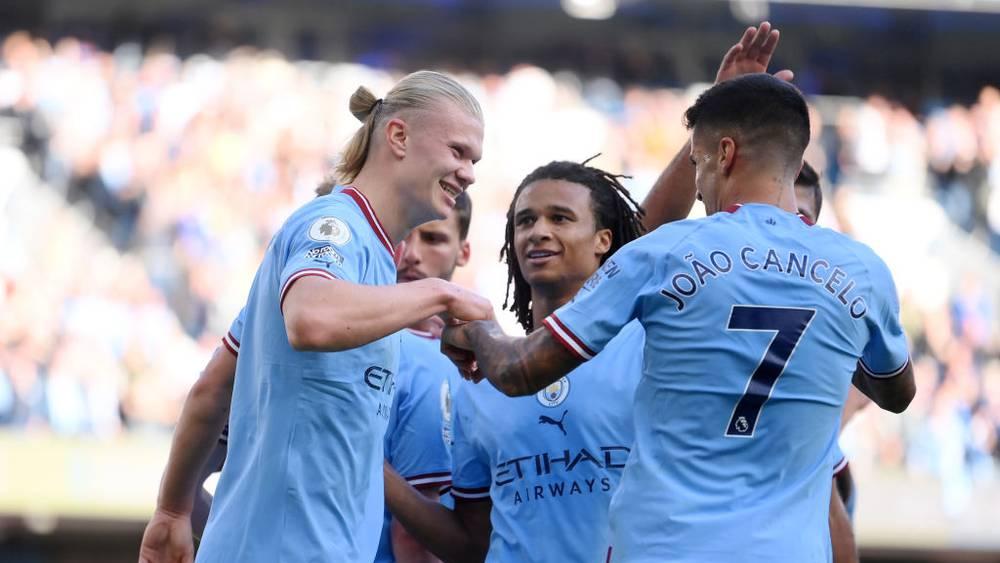 الدوري الإنجليزي/ مانشستر سيتي يتصدر "مؤقتًا" بالفوز على ساوثامبتون (4-0) وقطار هالاند لا يعرف التوقف