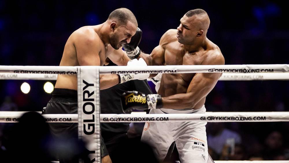 بدر هاري: "كنت أفكر في الاعتزال منذ مدة.. واجهت أفضل المقاتلين ولم يعد لدي الكثير لأثبته"