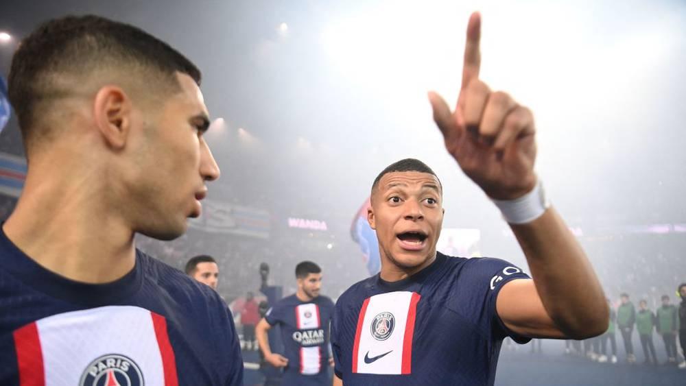 مبابي يكذب الشائعات: "لم أطلب أبدًا الرحيل عن سان جيرمان في يناير"