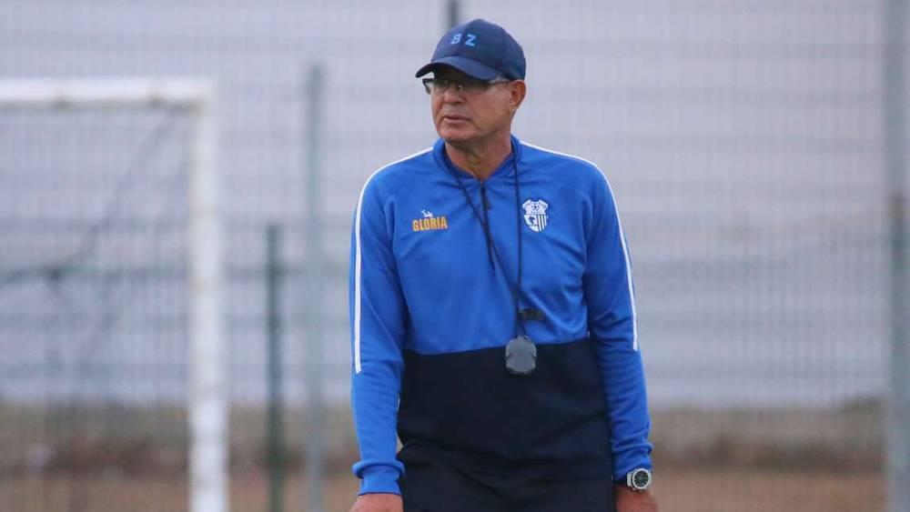 الزاكي يتخلّف عن الندوة الصحفية لمباراة ا.طنجة والفتح بعد الخسارة الخامسة توالياً