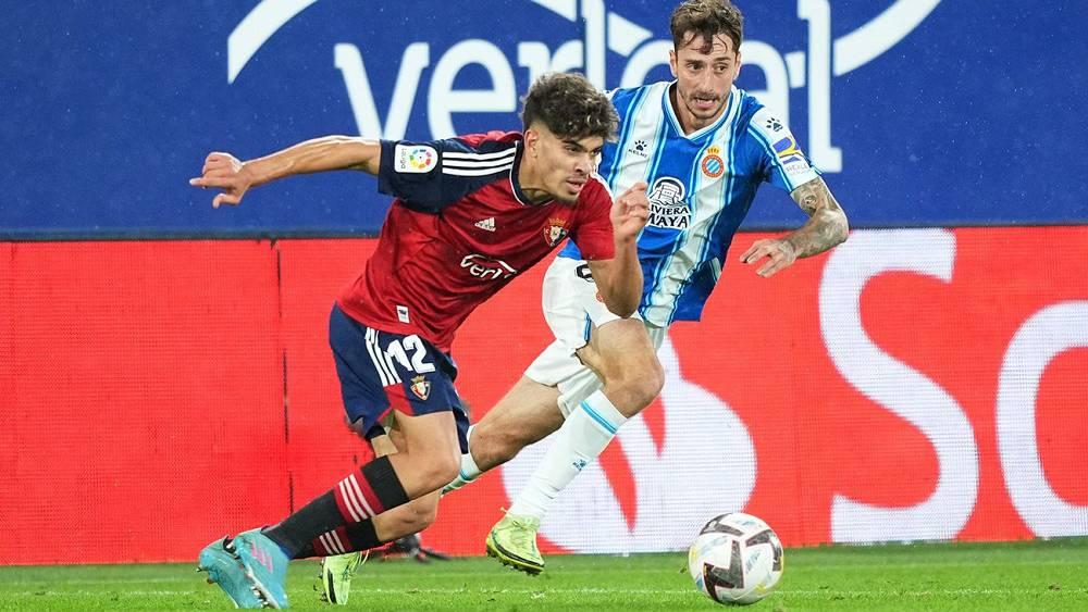 مدرب أوساسونا: "الزلزولي قدم مستوى رائع أمام إسبانيول وأنا سعيد بالمباراة التي خاضها"