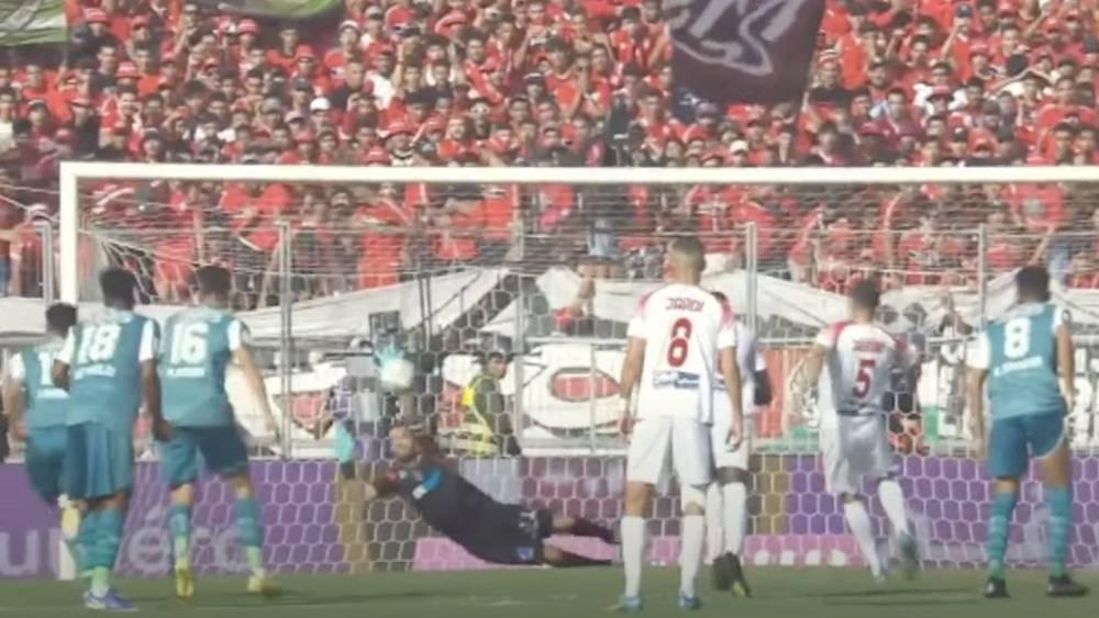 البطولة الاحترافية/ التعادل السلبي يحسم الشوط الأول بين الوداد والرجاء وجبران يهدر ركلة جزاء لصالح الفريق الأحمر