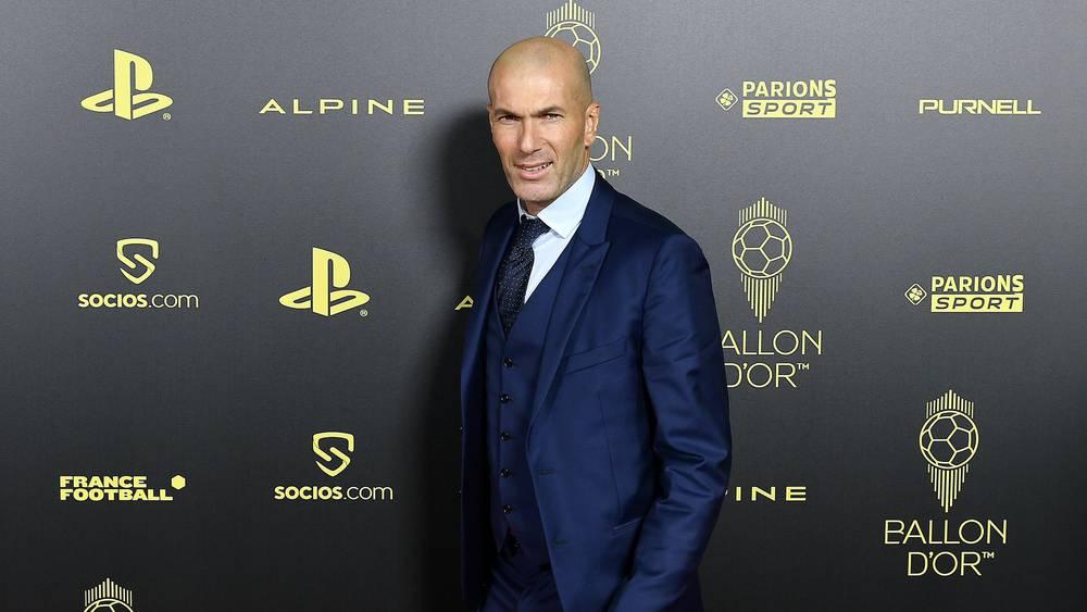 زيدان يؤكد عودته للتدريب "قريبًا" ويثير التكهنات حول وجهته المقبلة