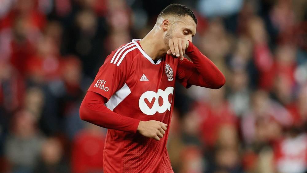 تقارير بلجيكية/ ستاندار دو لييج لا ينوي الاعتماد على أملاح قبل كأس العالم "قطر 2022"