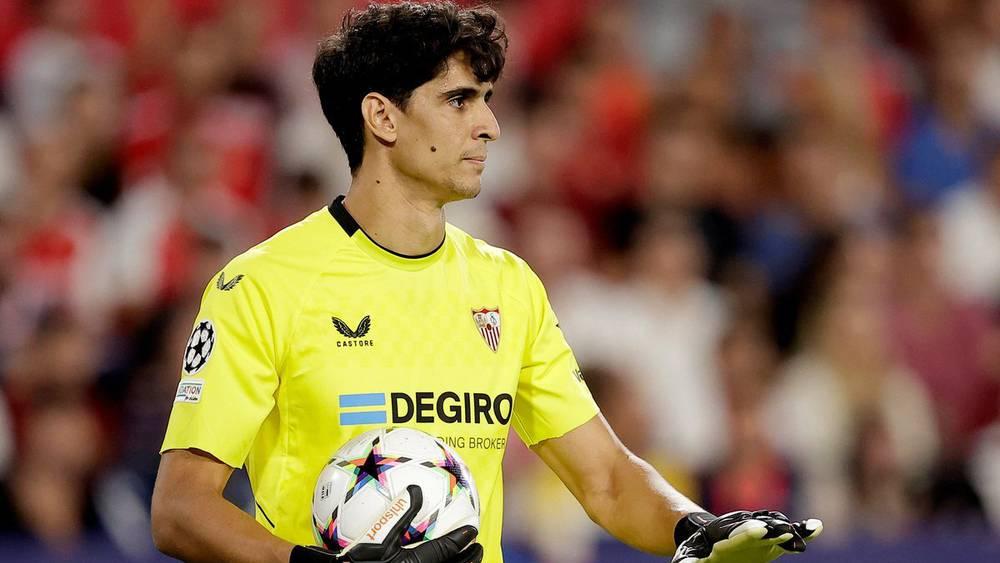 بونو احتياطي في مواجهة إشبيلية ضد رايو فاليكانو والنصيري يغيب عن المباراة بداعي الإصابة