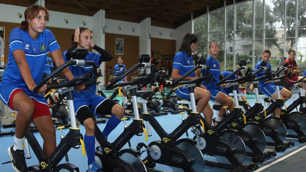 الجيش الملكي النسوي يجري آخر حصصه التدريبية استعدادا لمواجهة غرين بوفالوز الزامبي غدا الأربعاء